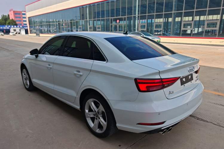 Used Audi A3 2019 Limousine 35 TFSI Ambition China VI Rear Left 45 Deg