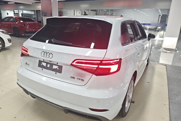 Used Audi A3 2019 Sportback 35 TFSI Fashion Edition China VI Emission Standard Rear Right 45 Deg