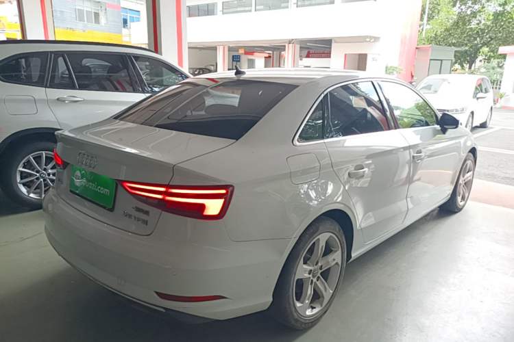 Used Audi A3 2019 Limousine 35 TFSI Ambition China VI Rear Right 45 Deg