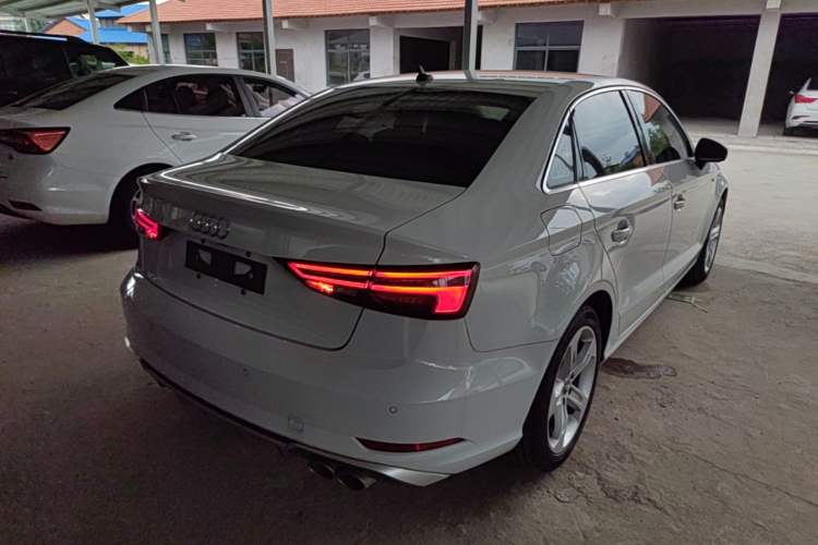 Used Audi A3 2019 Limousine 35 TFSI Ambition China V Rear Right 45 Deg