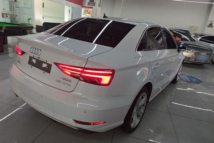Used Audi A3 2019 Limousine 35 TFSI Ambition China VI Rear Right 45 Deg