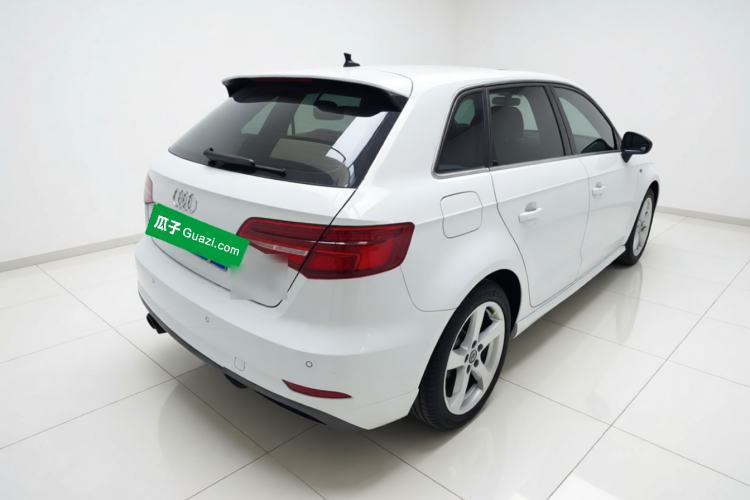 Used Audi A3 2019 Sportback 35 TFSI Fashion Edition China VI Emission Standard Rear Right 45 Deg