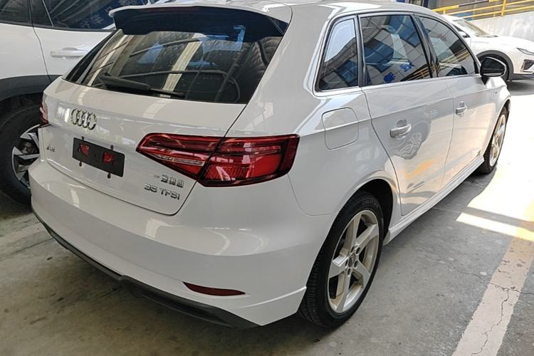 Used Audi A3 2019 Sportback 35 TFSI Fashion Edition China VI Emission Standard Rear Right 45 Deg