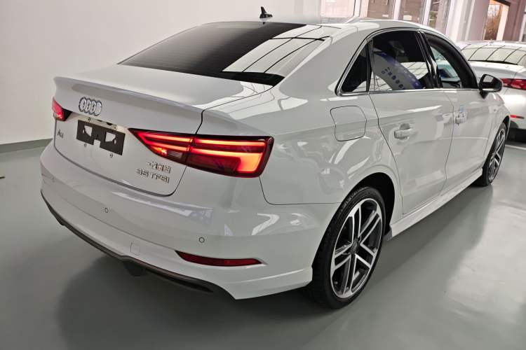 Used Audi A3 2019 Limousine 35 TFSI Sport Edition China V Emission Standard Rear Right 45 Deg