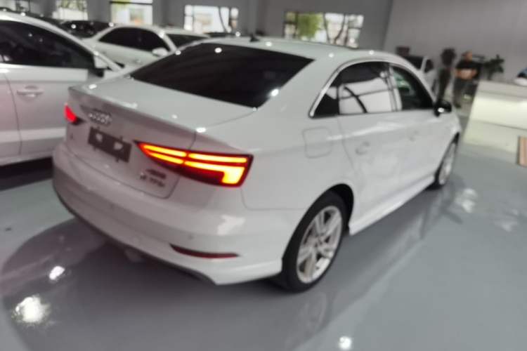 Used Audi A3 2019 Limousine 35 TFSI Fashion Edition China V standard Rear Right 45 Deg
