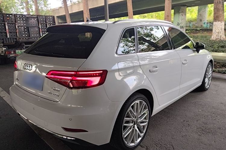 Used Audi A3 2019 Sportback 35 TFSI Style Edition China VI Emission Standard Rear Right 45 Deg