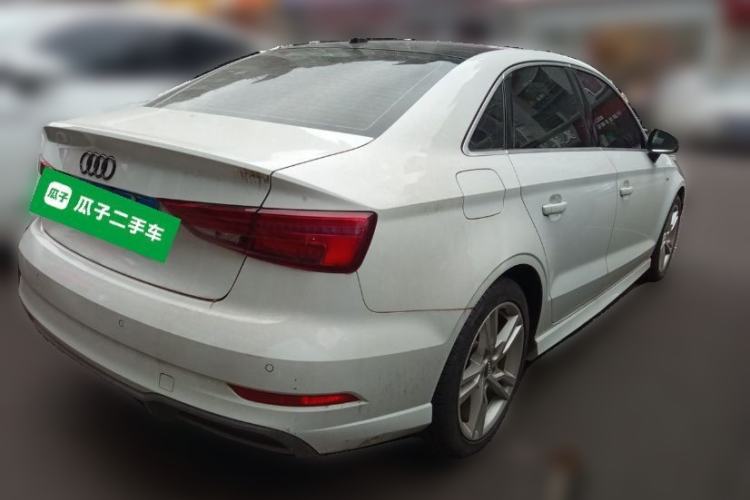 Used Audi A3 2019 Limousine 35 TFSI Ambition China VI Rear Right 45 Deg