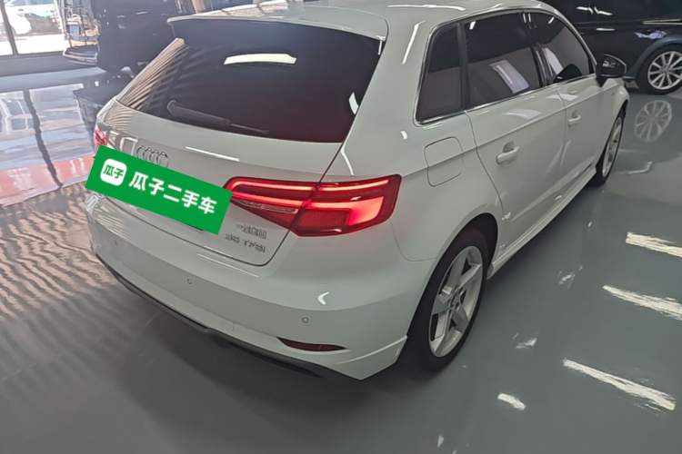 Used Audi A3 2019 Sportback 35 TFSI Fashion Edition China VI Emission Standard Rear Right 45 Deg