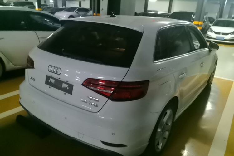 Used Audi A3 2019 Sportback 35 TFSI Fashion Edition China VI Emission Standard Rear Right 45 Deg