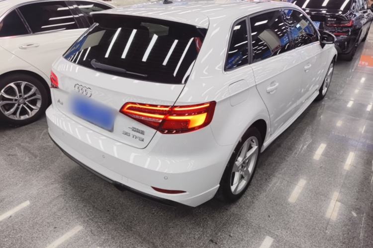 Used Audi A3 2019 Sportback 35 TFSI Fashion Edition China VI Emission Standard Rear Right 45 Deg
