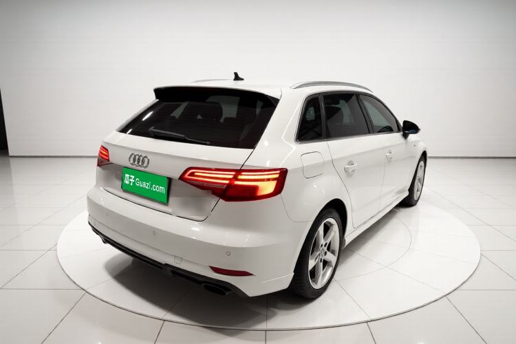 Used Audi A3 2019 Sportback 35 TFSI Fashion Edition China VI Emission Standard Rear Right 45 Deg