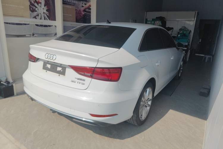 Used Audi A3 2019 Limousine 35 TFSI Ambition China VI Rear Right 45 Deg