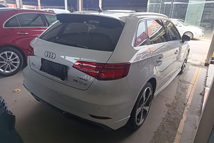 Used Audi A3 2019 Sportback 35 TFSI Sporty Version China VI Rear Right 45 Deg