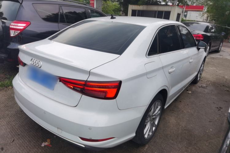 Used Audi A3 2019 Limousine 35 TFSI Ambition China VI Rear Right 45 Deg