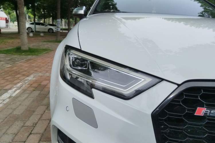 Used Audi A3 2019 Limousine 35 TFSI Fashion Edition China V standard Right Front Headlight
