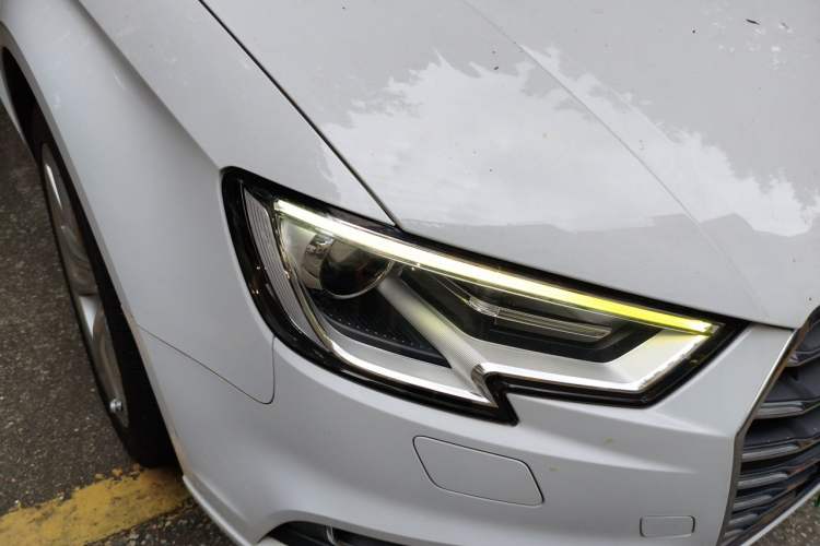 Used Audi A3 2019 Limousine 35 TFSI Ambition China V Right Front Headlight