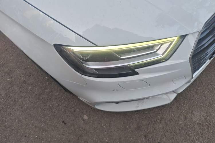 Used Audi A3 2019 Limousine 35 TFSI Sporty Version China VI Right Front Headlight