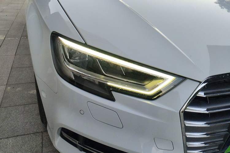 Used Audi A3 2019 Sportback 35 TFSI Fashion Edition China VI Emission Standard Right Front Headlight
