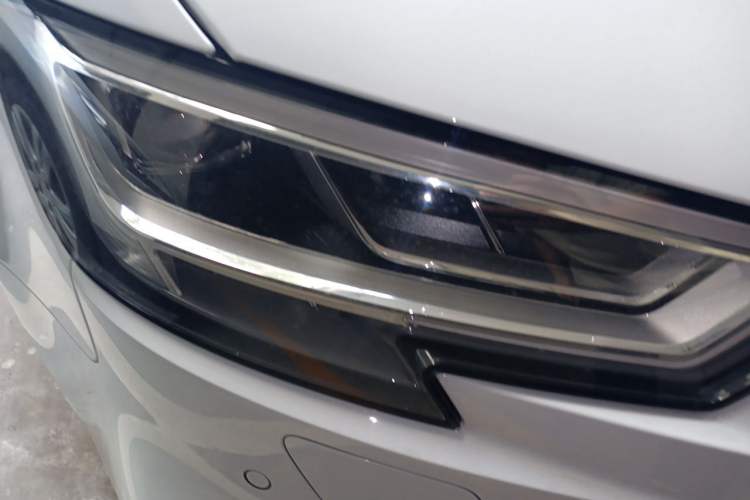 Used Audi A3 2019 Sportback 35 TFSI Fashion Edition China VI Emission Standard Right Front Headlight