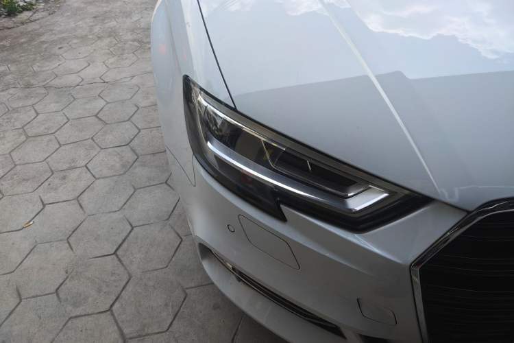 Used Audi A3 2019 Limousine 35 TFSI Style Edition China VI Emission Standard Right Front Headlight