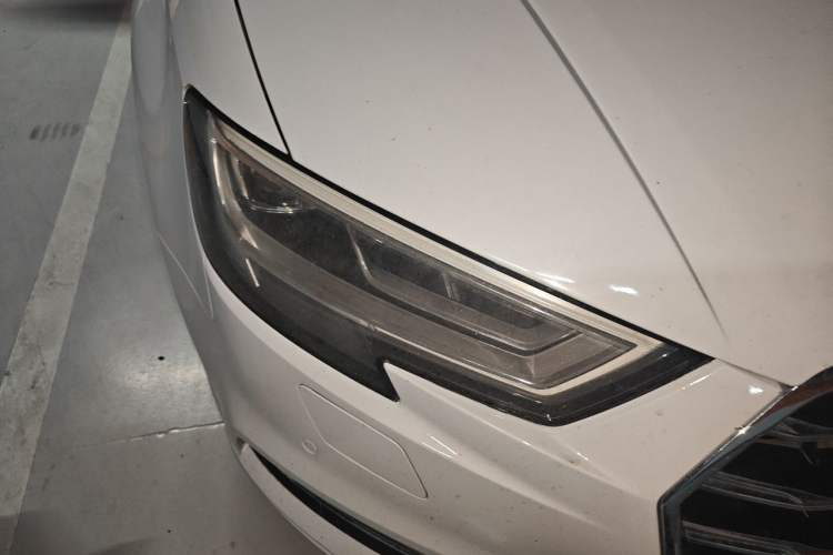 Used Audi A3 2019 Limousine 35 TFSI Style Edition China VI Emission Standard Right Front Headlight
