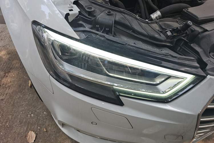 Used Audi A3 2019 Sportback 35 TFSI Style Version China V Emission Standard Right Front Headlight