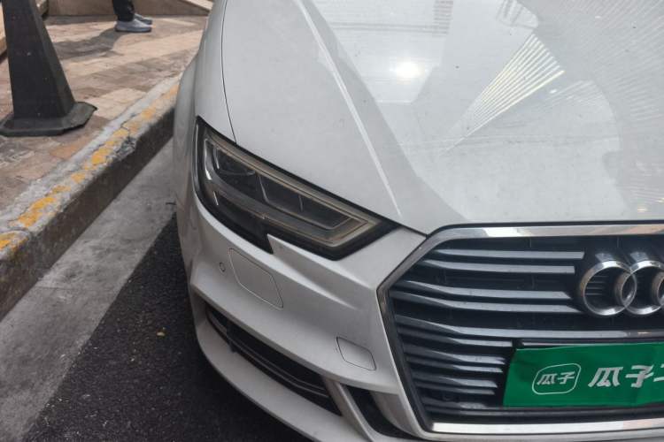 Used Audi A3 2019 Limousine 35 TFSI Fashion Edition China V standard Right Front Headlight