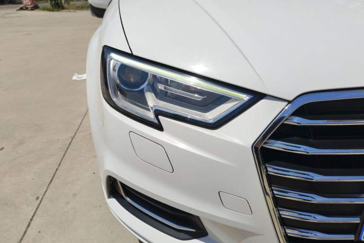 Used Audi A3 2019 Limousine 35 TFSI Ambition China VI Right Front Headlight