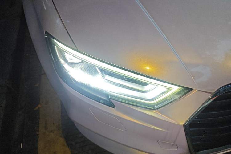Used Audi A3 2019 Limousine 35 TFSI Fashion Edition China V standard Right Front Headlight