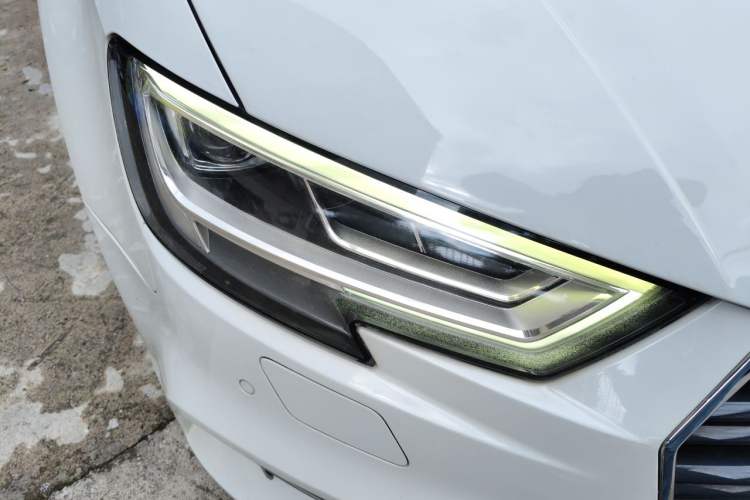Used Audi A3 2019 Limousine 35 TFSI Fashion Edition China V standard Right Front Headlight
