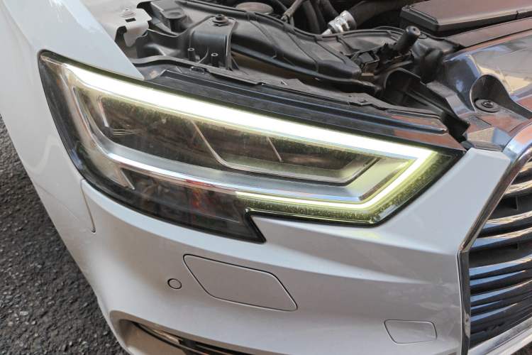 Used Audi A3 2019 Sportback 35 TFSI Fashion Edition China VI Emission Standard Right Front Headlight