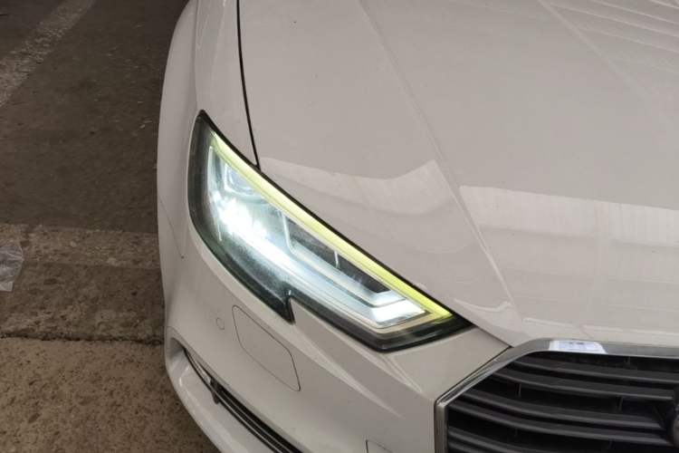 Used Audi A3 2019 Sportback 35 TFSI Fashion Edition China VI Emission Standard Right Front Headlight
