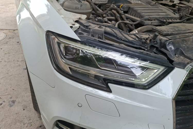 Used Audi A3 2019 Limousine 35 TFSI Fashion Edition China VI Emission Standard Right Front Headlight