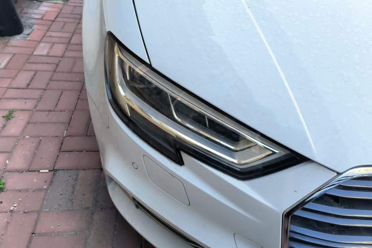 Used Audi A3 2019 Limousine 35 TFSI Fashion Edition China V standard Right Front Headlight
