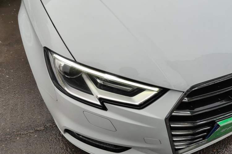 Used Audi A3 2019 Limousine 35 TFSI Ambition China V Right Front Headlight