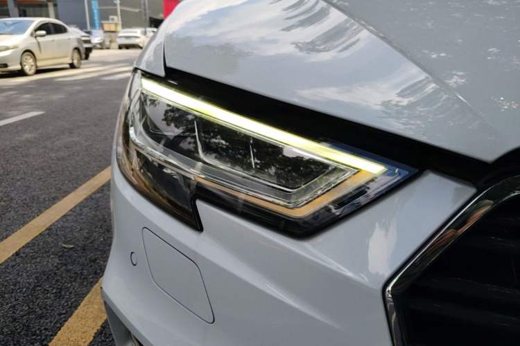 Used Audi A3 2019 Sportback 35 TFSI Fashion Edition China VI Emission Standard Right Front Headlight