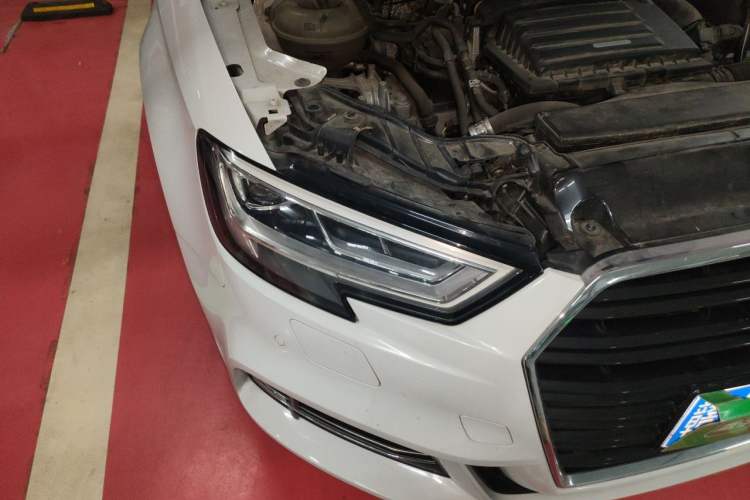 Used Audi A3 2019 Limousine 35 TFSI Fashion Edition China V standard Right Front Headlight