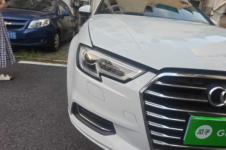 Used Audi A3 2019 Limousine 35 TFSI Ambition China V Right Front Headlight