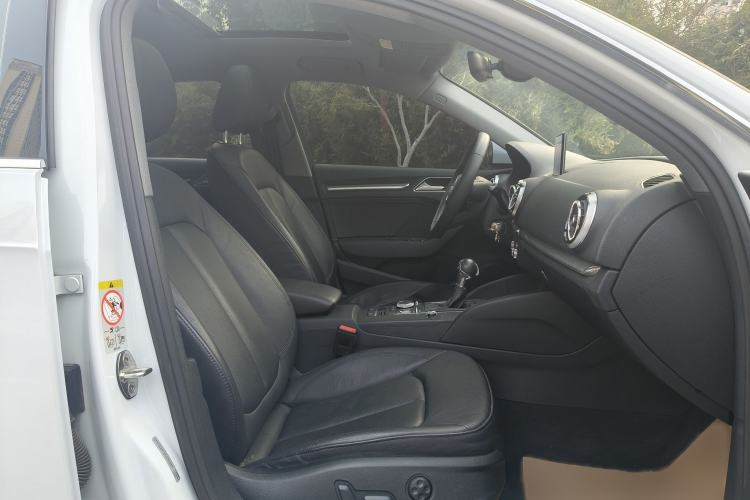 Used Audi A3 2019 Sportback 35 TFSI Style Version China V Emission Standard Right Front Seat