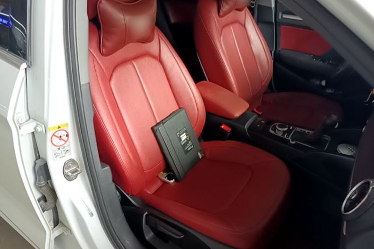 Used Audi A3 2019 Limousine 35 TFSI Ambition China VI Right Front Seat