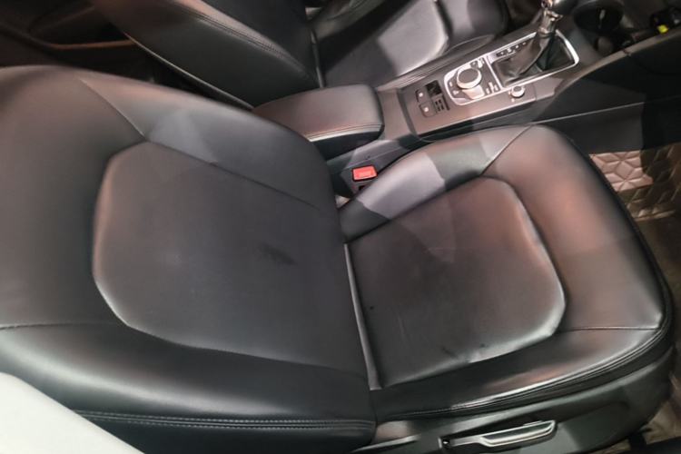 Used Audi A3 2019 Sportback 35 TFSI Ambition China VI Right Front Seat