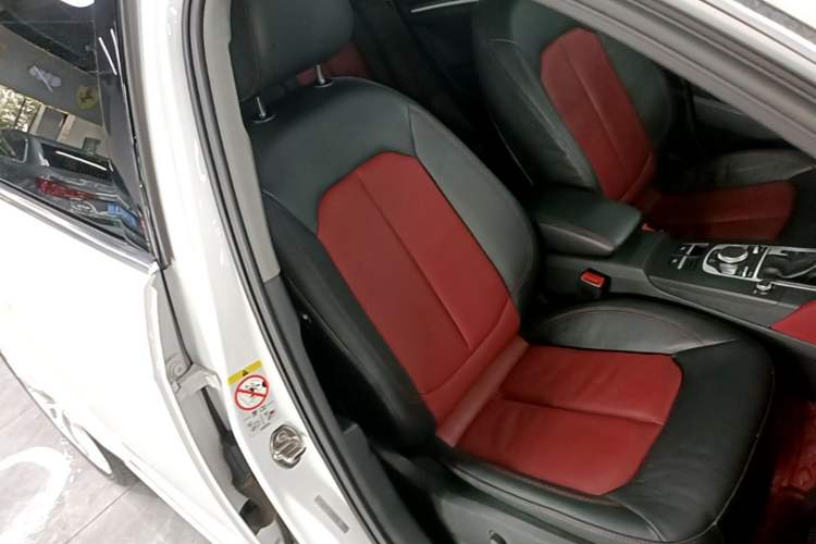Used Audi A3 2019 Sportback 35 TFSI Style Edition China VI Emission Standard Right Front Seat