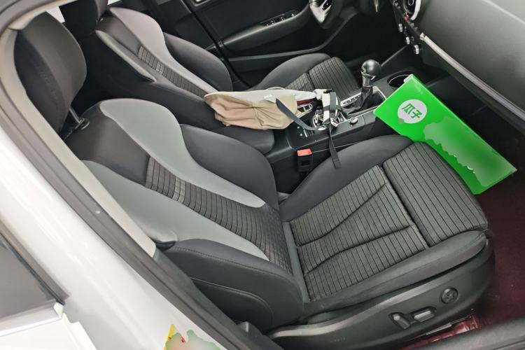 Used Audi A3 2019 Limousine 35 TFSI Sport Edition China V Emission Standard Right Front Seat