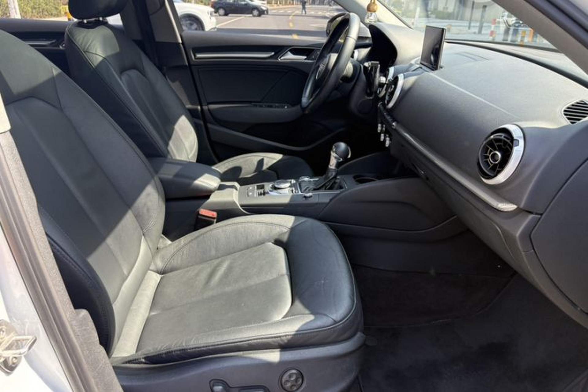 Used Audi A3 2019 Limousine 35 TFSI Style Edition China VI Emission Standard Right Front Seat