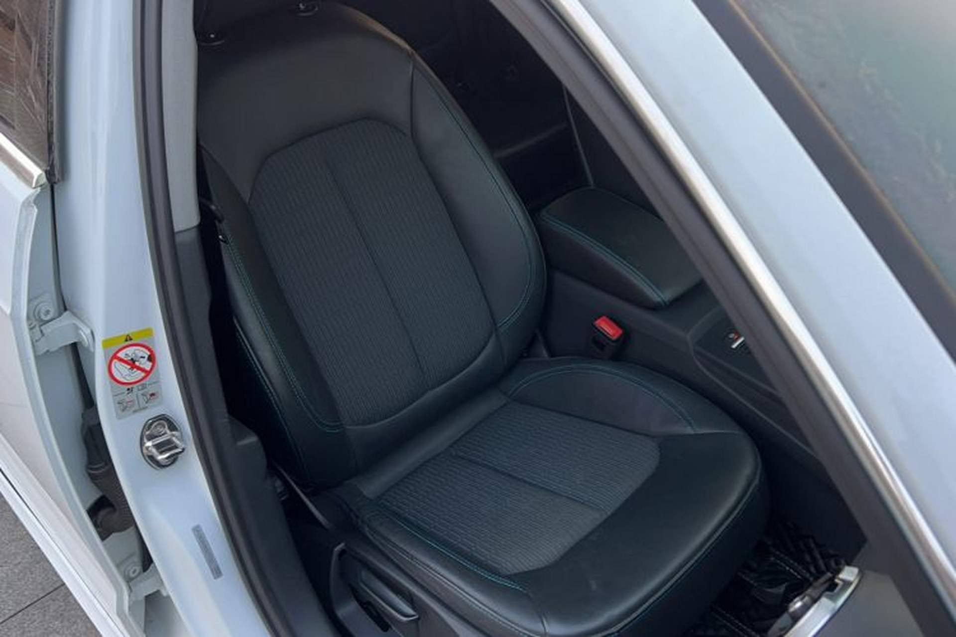 Used Audi A3 2019 Sportback 35 TFSI Fashion Edition China VI Emission Standard Right Front Seat