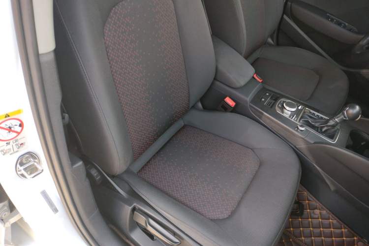 Used Audi A3 2019 Limousine 35 TFSI Ambition China V Right Front Seat