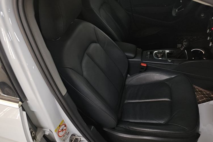 Used Audi A3 2019 Limousine 35 TFSI Style Version China V Emission Standard Right Front Seat