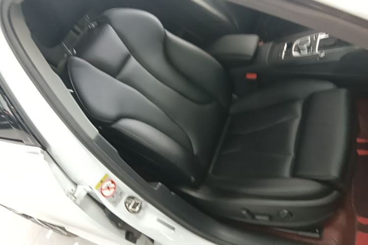 Used Audi A3 2019 Sportback 35 TFSI Sporty Version China VI Right Front Seat