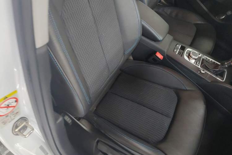 Used Audi A3 2019 Sportback 35 TFSI Fashion Edition China VI Emission Standard Right Front Seat