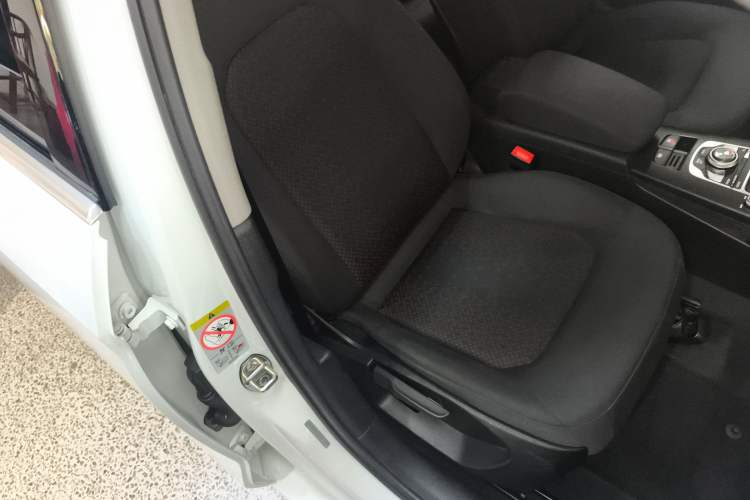 Used Audi A3 2019 Limousine 35 TFSI Ambition China V Right Front Seat